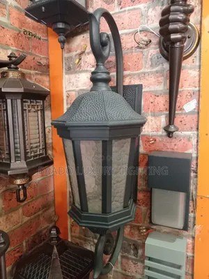 Black Wall Bracket