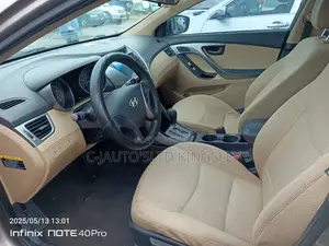 Hyundai Elantra GLS Sedan FWD (1.8L 4cyl 6M) 2013 Brown