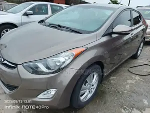 Hyundai Elantra GLS Sedan FWD (1.8L 4cyl 6M) 2013 Brown