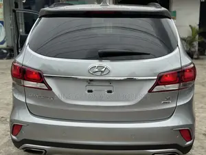 Hyundai Santa Fe 2017 Gray