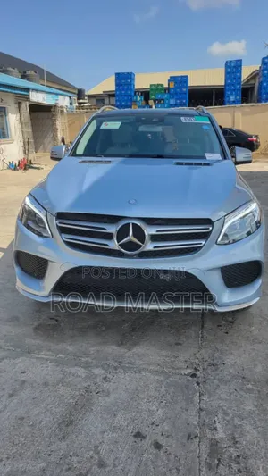 Mercedes-Benz GLE-Class 2017 Blue