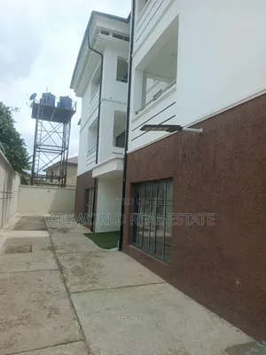 Furnished 3bdrm Apartment in Ologede Estate, Akala Express for rent