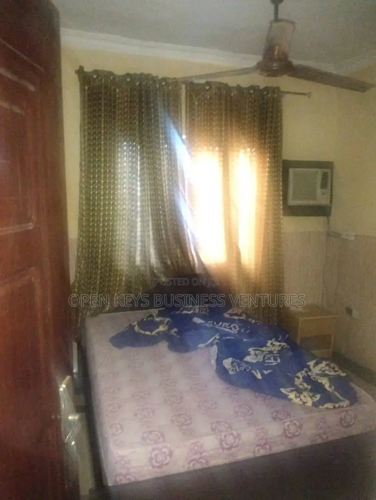 16 Rooms Modern Hotel
