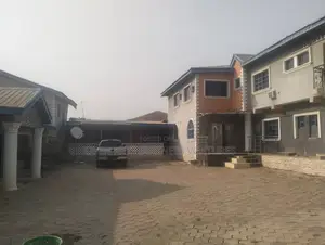 16 Rooms Modern Hotel
