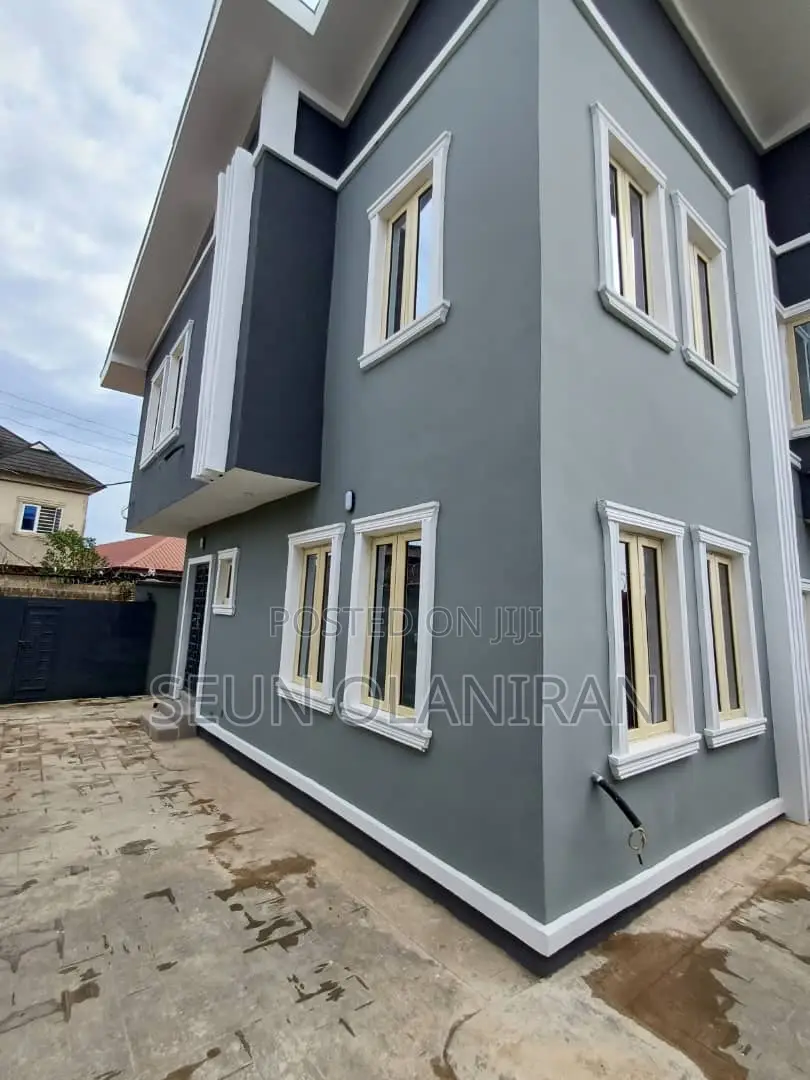 4bdrm Duplex in Oko-Oba for sale