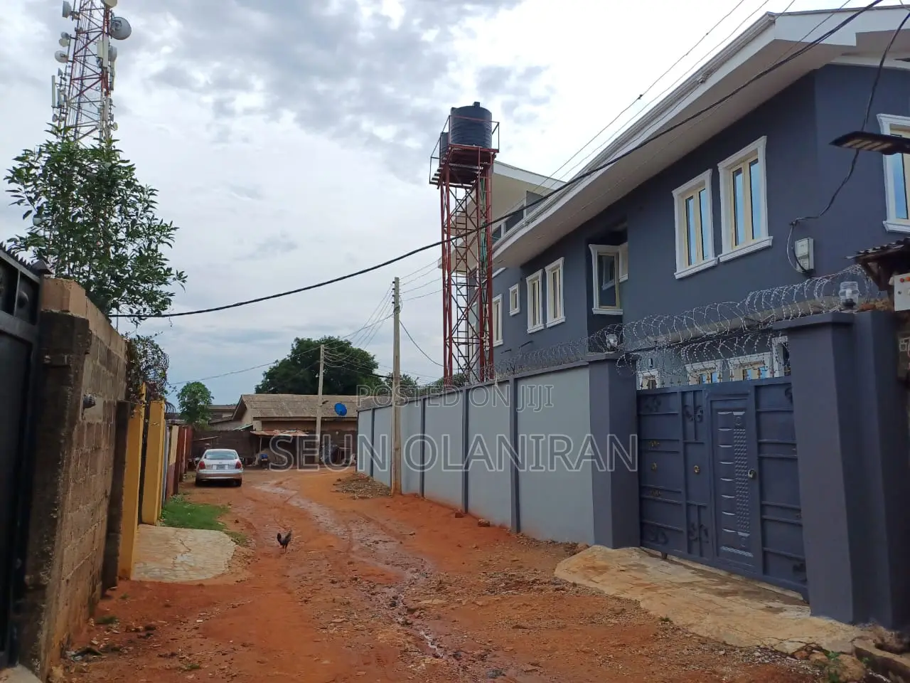 4bdrm Duplex in Oko-Oba for sale