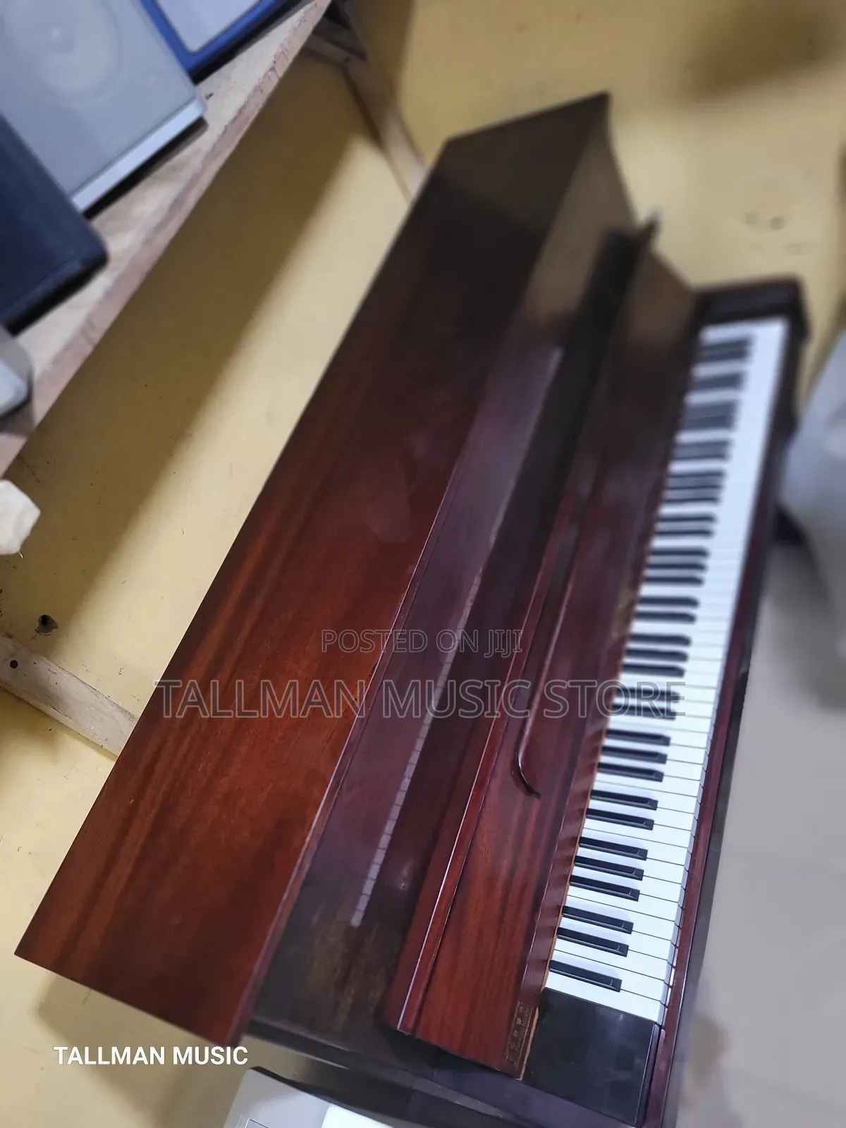 Barrat Robinson Upright Piano L