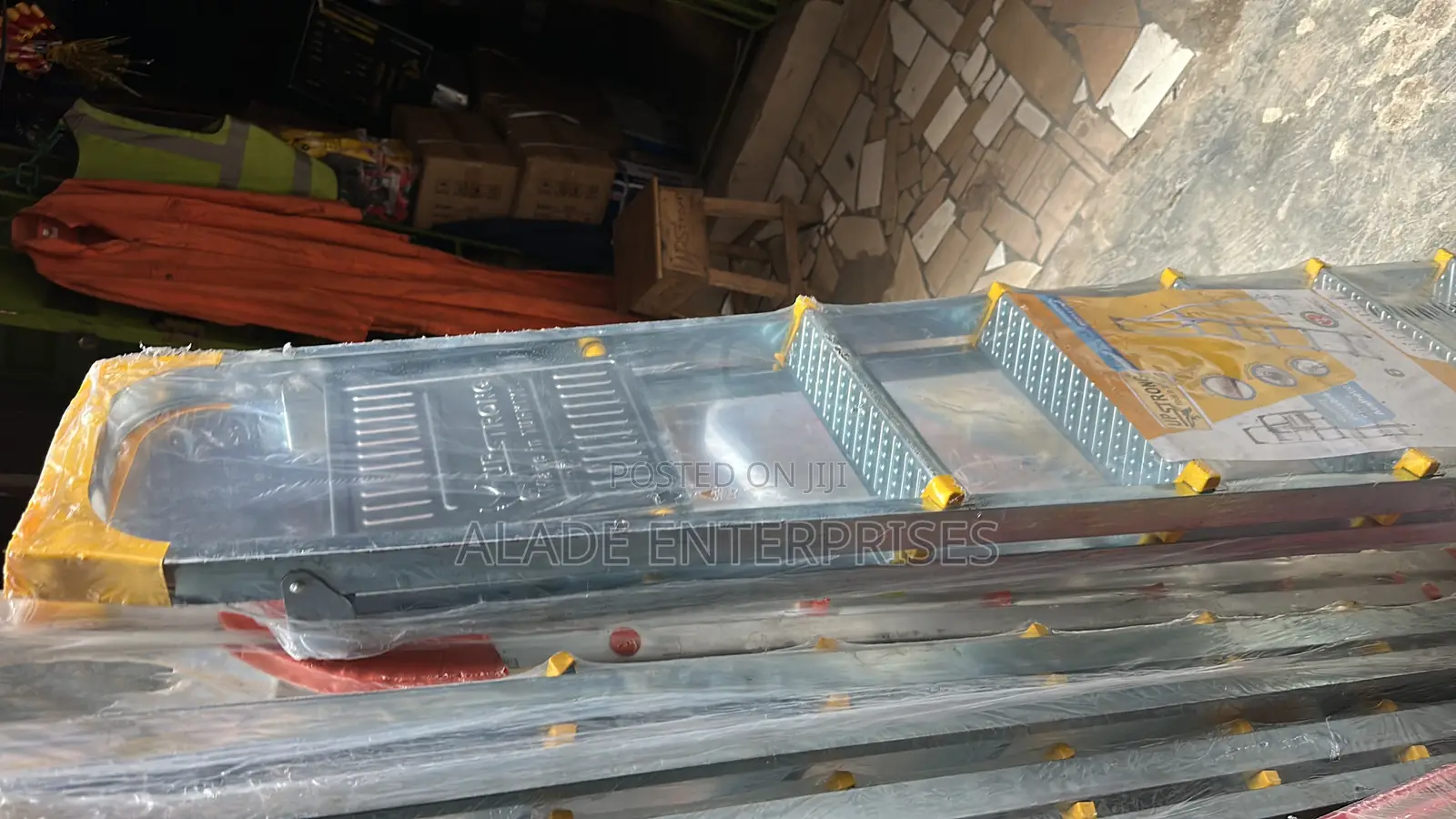 High Quality Stainless Ladder