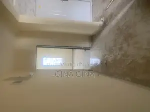 2bdrm Block of Flats in Idu Main for rent
