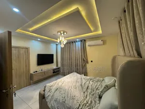 3bdrm Apartment in Ikoyi Lagos for rent