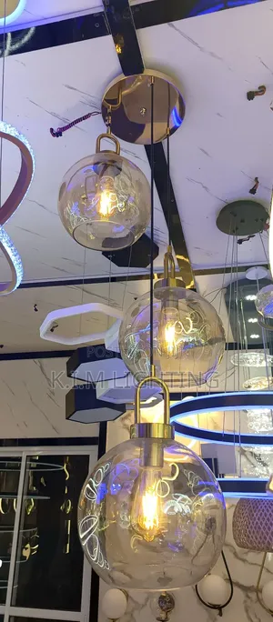 Ch-Hl22p04. Lumina Chandelier