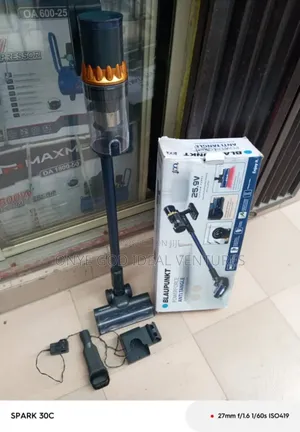 Cordless Vacuum Cleaner Machine