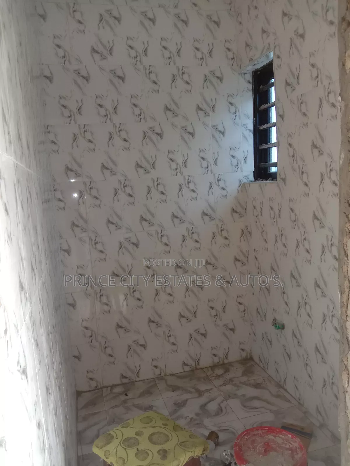 Studio Apartment in Shomolu for sale
