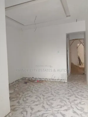 Studio Apartment in Shomolu for sale