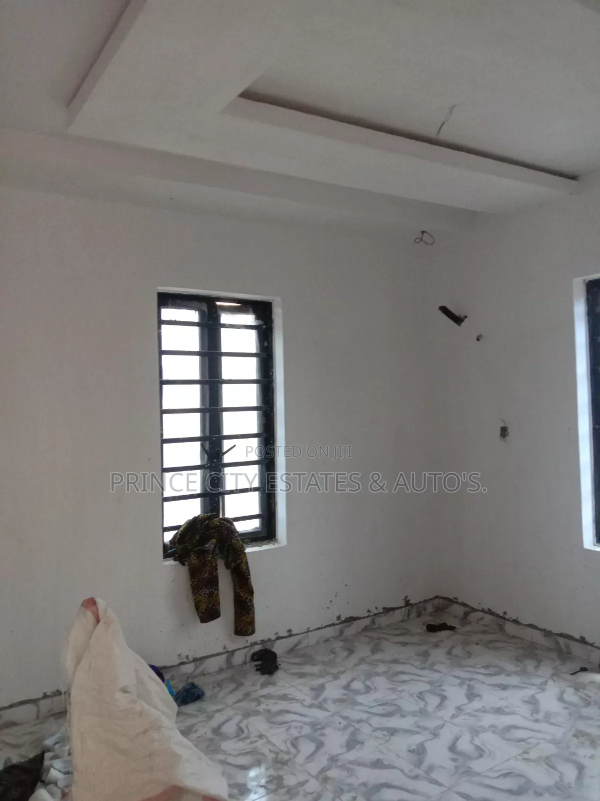 Studio Apartment in Shomolu for sale