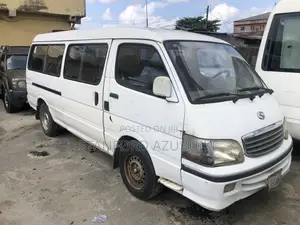 Photo - King Long Airport Shuttle 2005 White