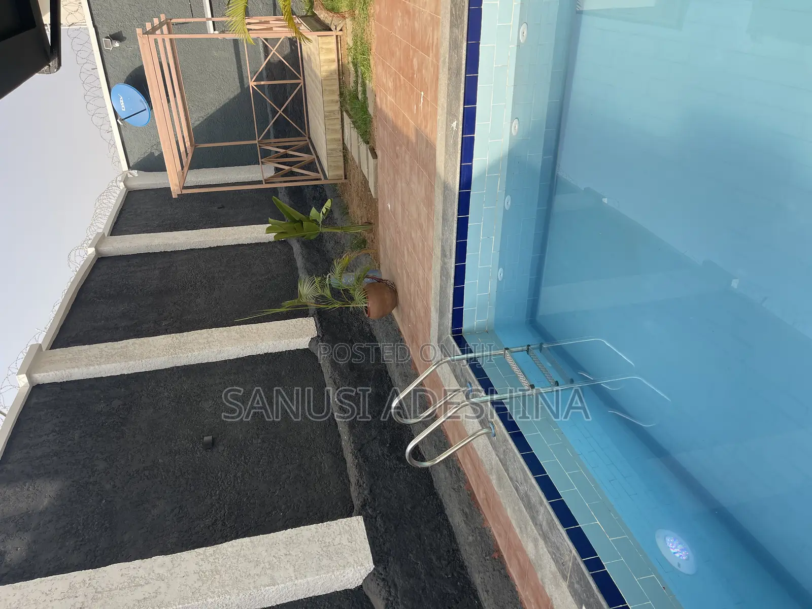 6bdrm Maisonette in Guzape Main Fct for sale