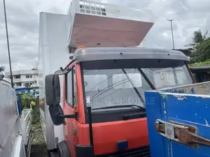 Mercedes Benz Cooling Van Truck 914