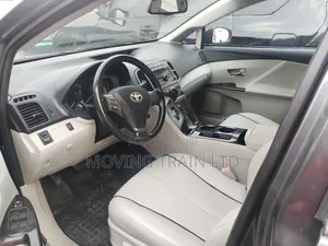 Toyota Venza V6 2010 Gray