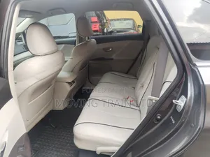 Toyota Venza V6 2010 Gray