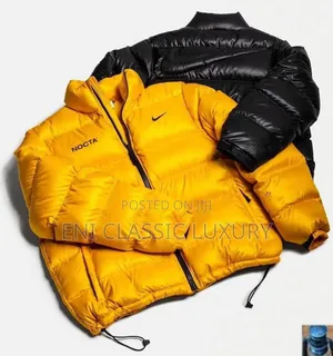 Top Quality Luxury Jacket 🧥 Nike Well Branded