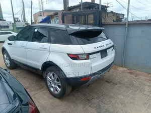 Land Rover Range Rover Evoque SE Premium 4x4 (2.0L 4cyl 9A) 2016 White