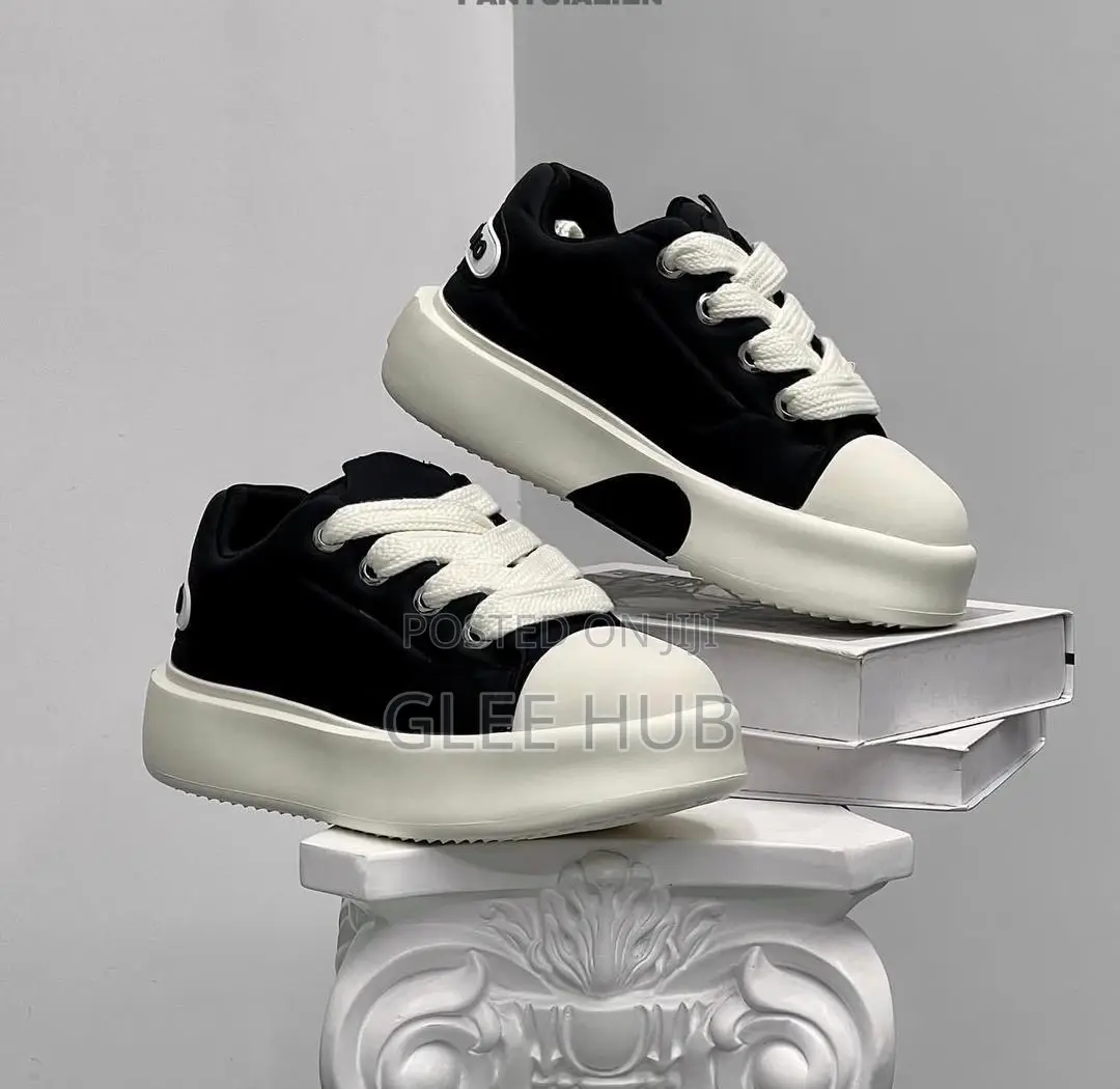 Top Quality Durable Sneakers