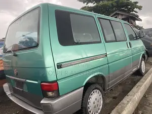 Volkswagen Transporter 2005 Green