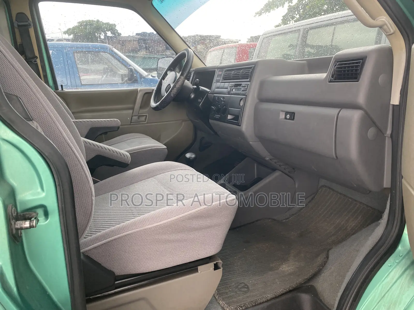Volkswagen Transporter 2005 Green