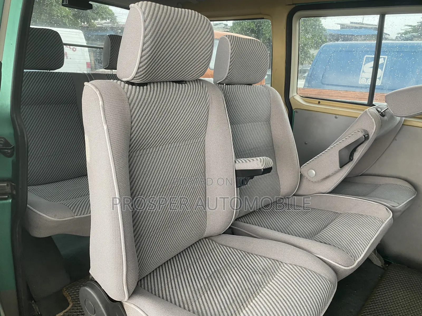 Volkswagen Transporter 2005 Green