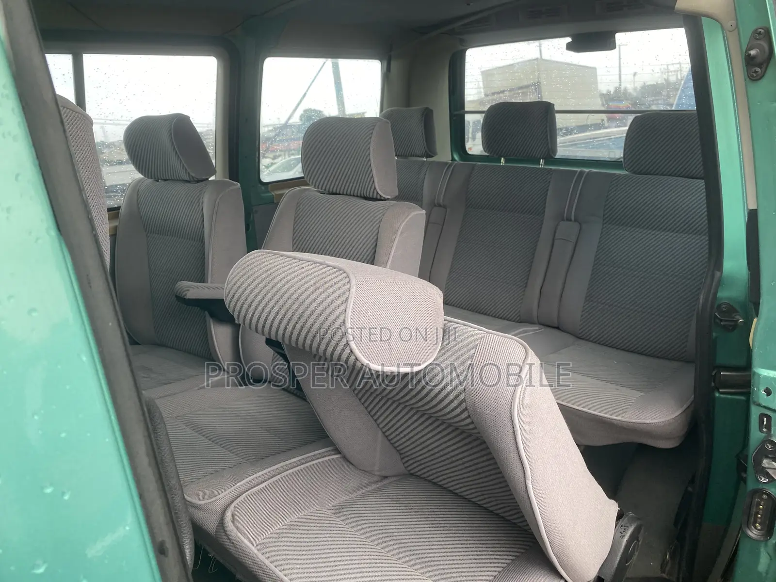 Volkswagen Transporter 2005 Green
