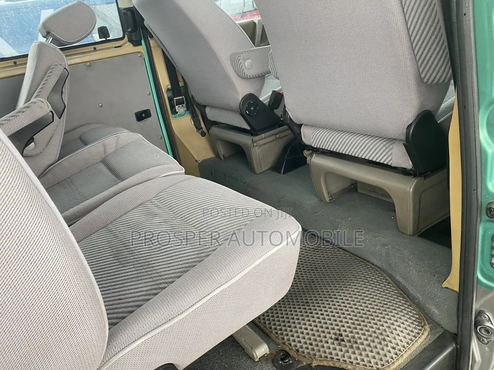 Volkswagen Transporter 2005 Green