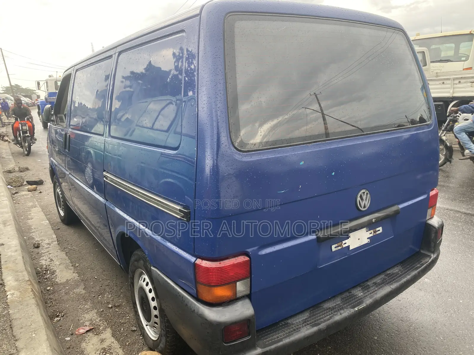 Volkswagen Transporter 2005 Blue