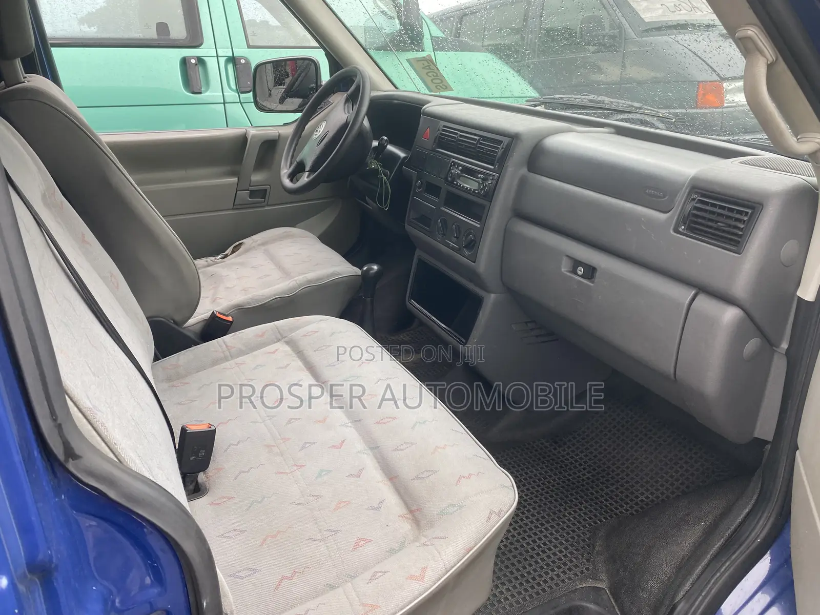 Volkswagen Transporter 2005 Blue