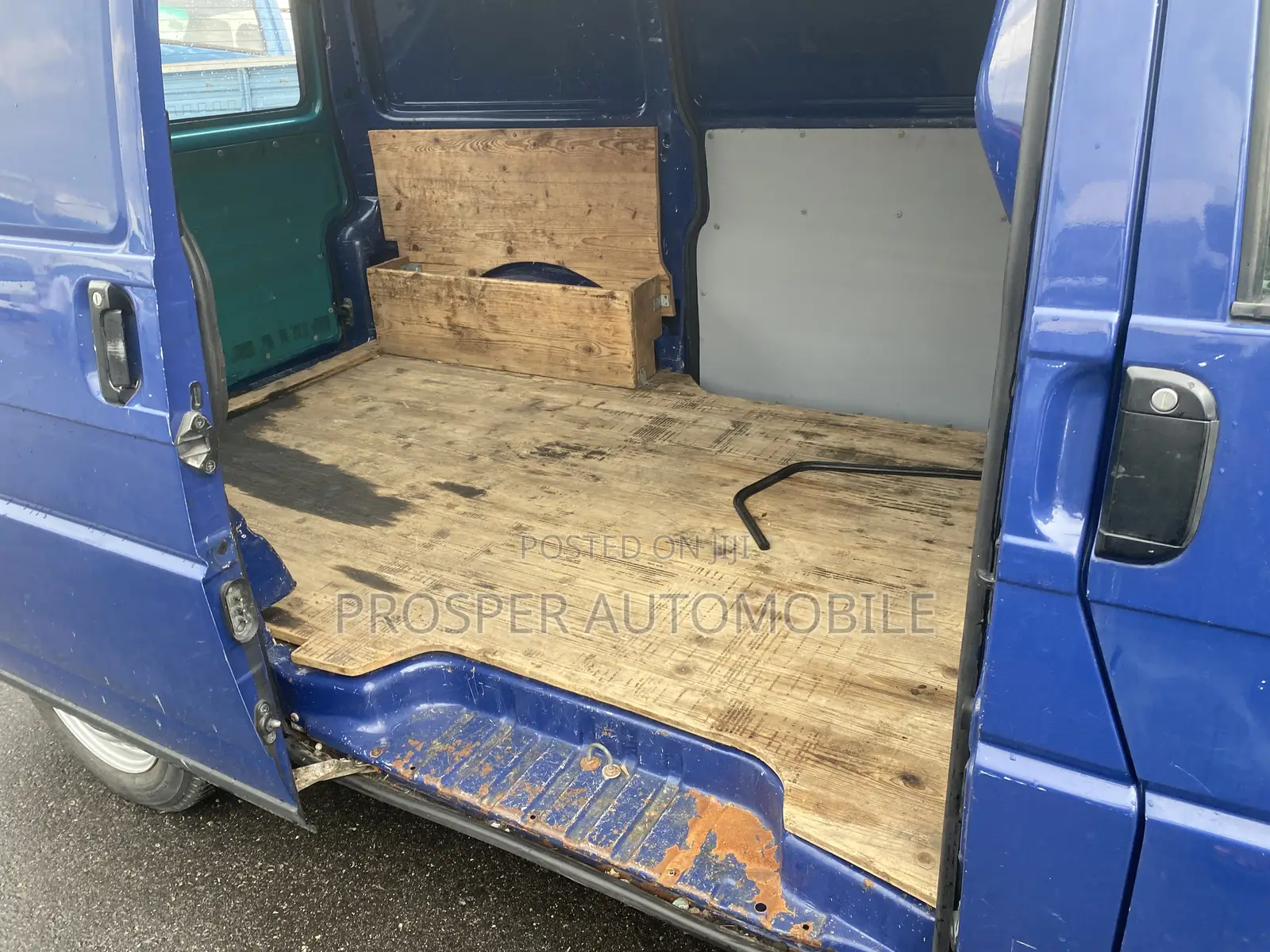 Volkswagen Transporter 2005 Blue