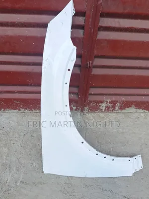 One Side of Fender Audi Q 5 2018 Model