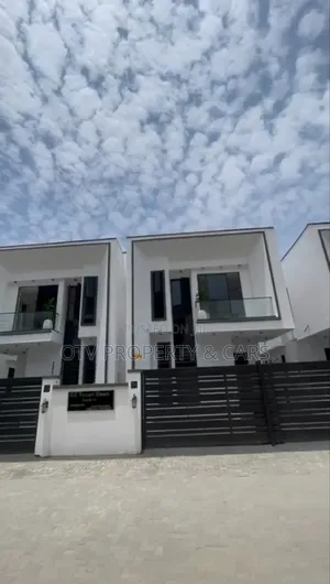 Furnished 4bdrm Duplex in Lekki for sale