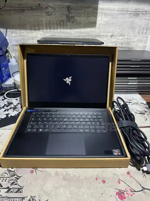 Photo - New Laptop Razer Blade 16GB AMD Ryzen 9 SSD 1T