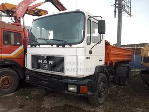 Man Volks Dumper 6tyres