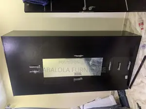 4:8 Feet Standard Wardrobe With Glass