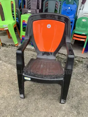 Plastic Chair Majesty Comfort