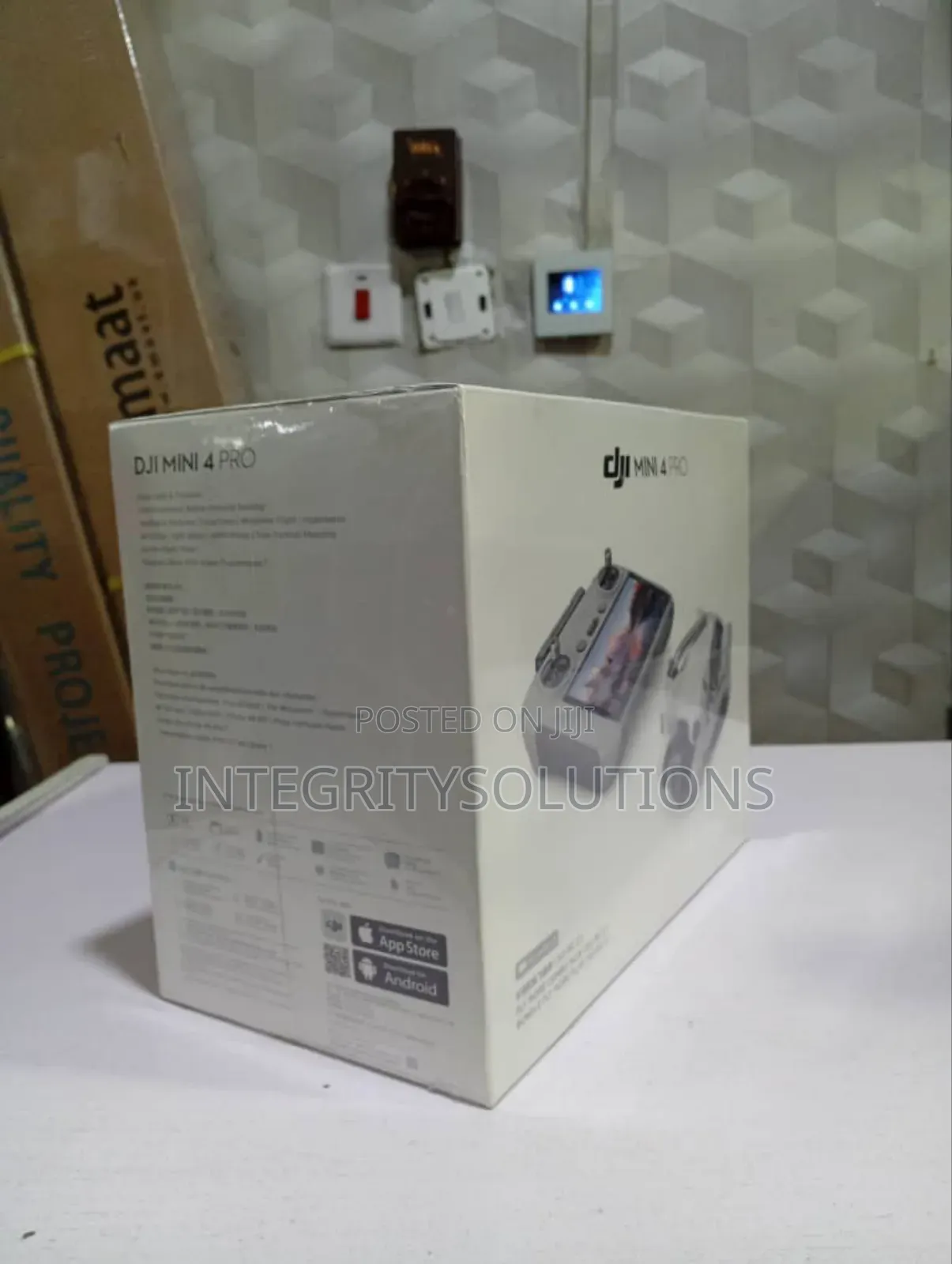 Dji Mimi 4 Pro 
Fly More Combo Plus