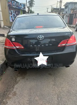 Toyota Avalon XLS 2010 Black