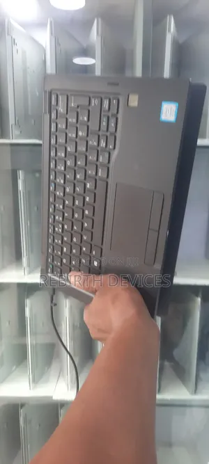 Laptop Dell Latitude 5300 8GB Intel Core i5 SSD 256GB