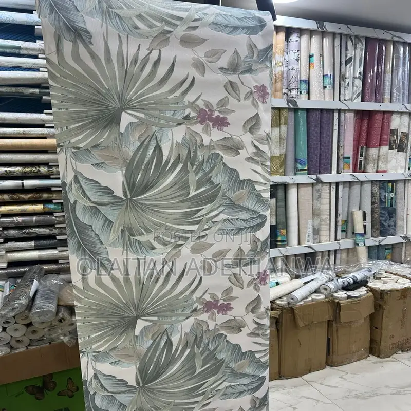 Palm Floral Nonwoven Wallpaper