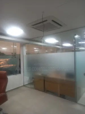 Office Partition Frameless
