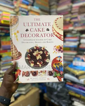 The Ultimate Cake Decorator