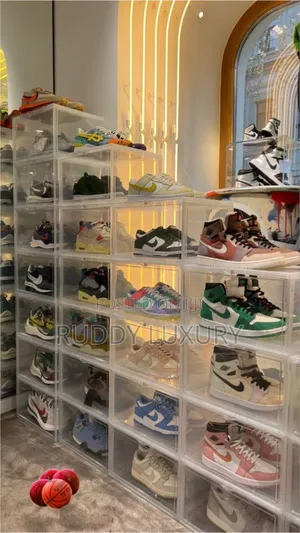 Transparent Shoe Box