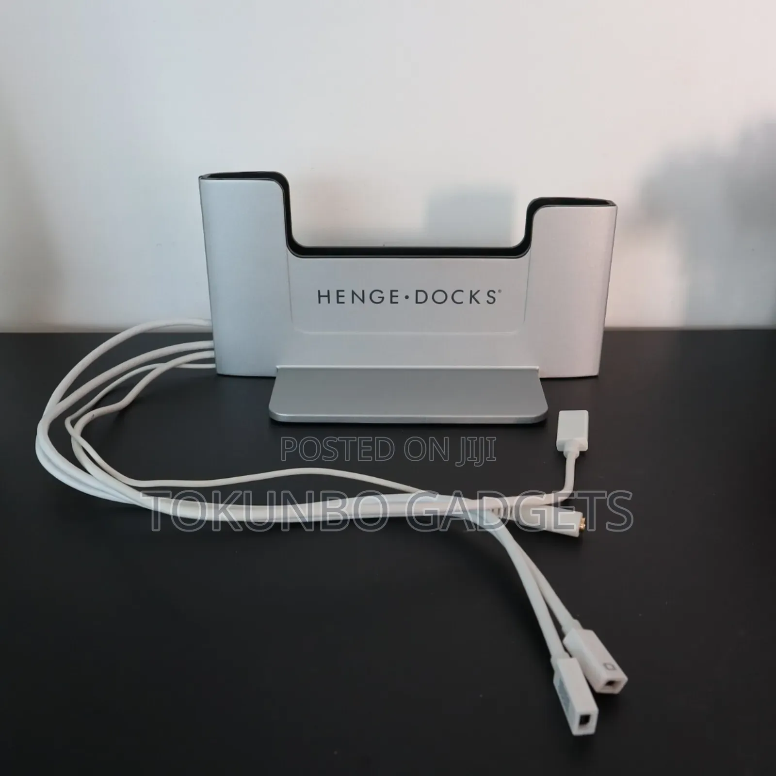 Henge Dock Station for Apple Macbook Pro 15" Retina Display
