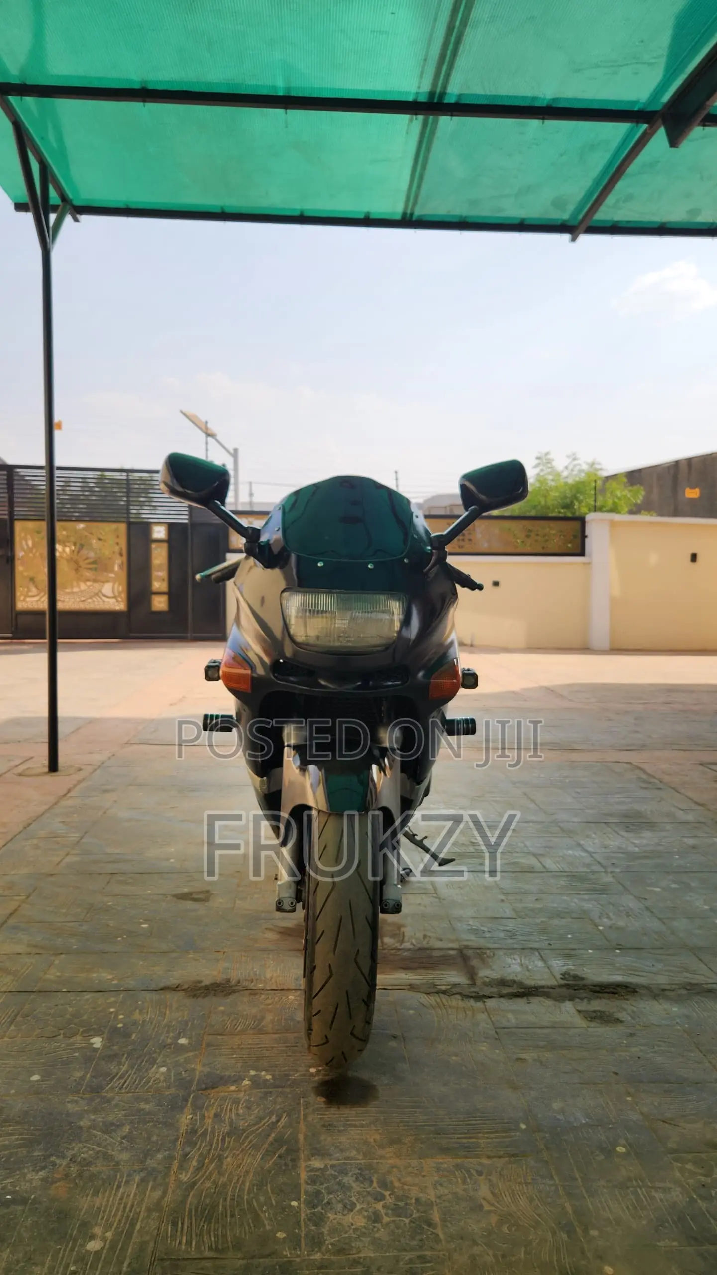 Kawasaki 2000 Black